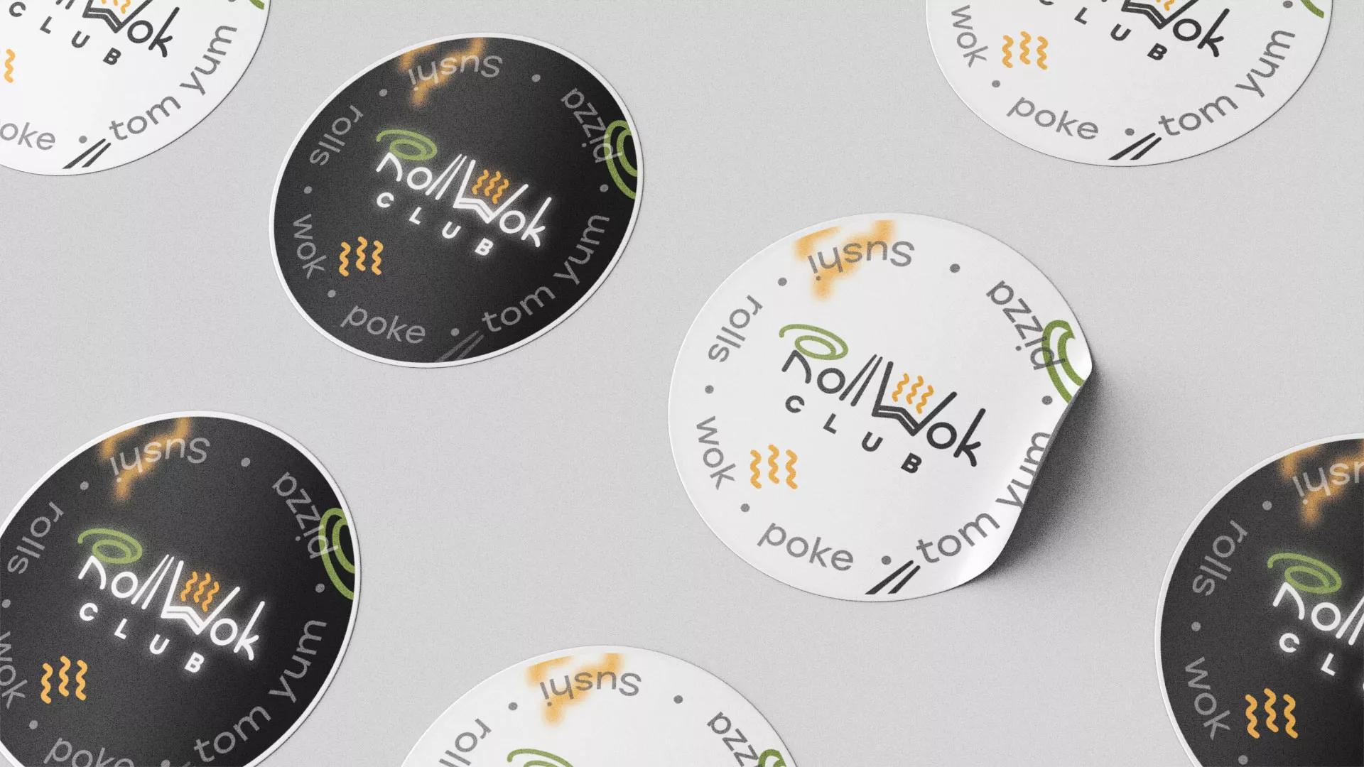 Разработка наклеек для суши-бара «Roll Wok Club» в Сыктывкаре